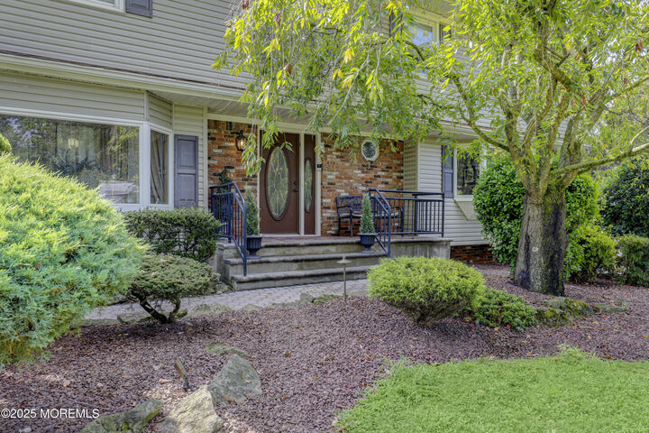 Property Photo:  8 Kensington Drive  NJ 07726 