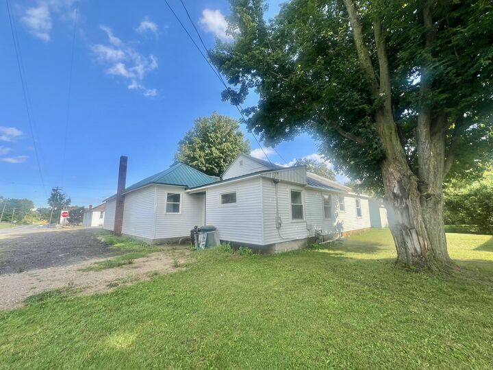 Property Photo:  4048 Bankers Road  MI 49242 
