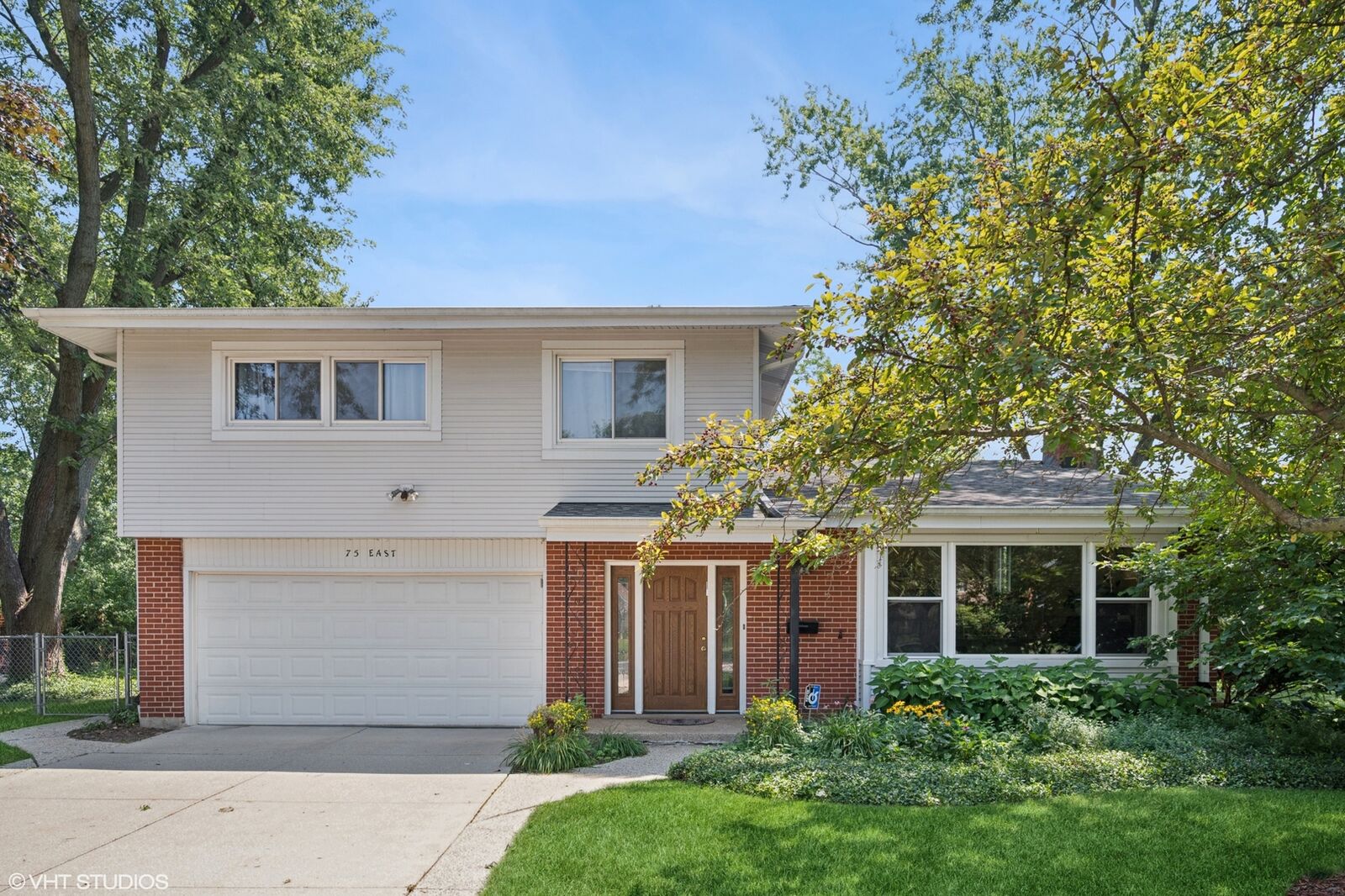 Property Photo: 75 Mulberry East Road IL 60015