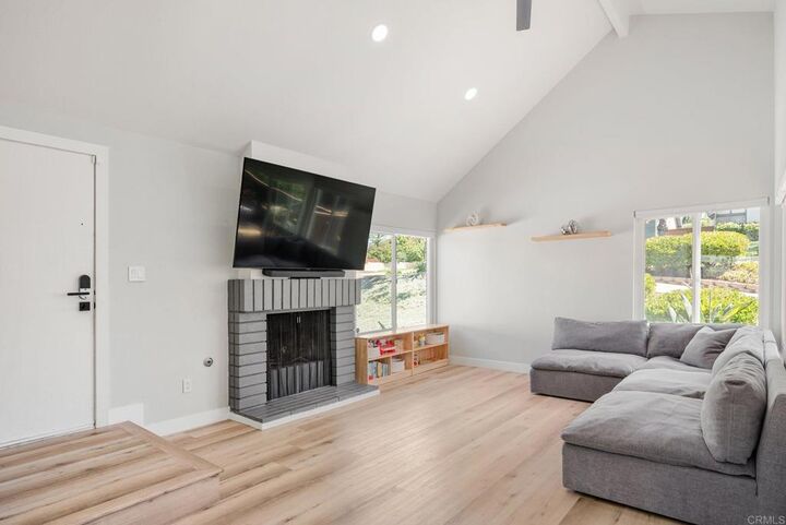 Property Photo:  10690 Esmeraldas Drive  CA 92124
