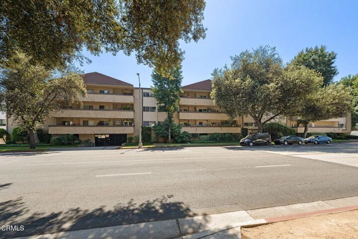 Property Photo:  2386 E Del Mar Boulevard 304  CA 91107 