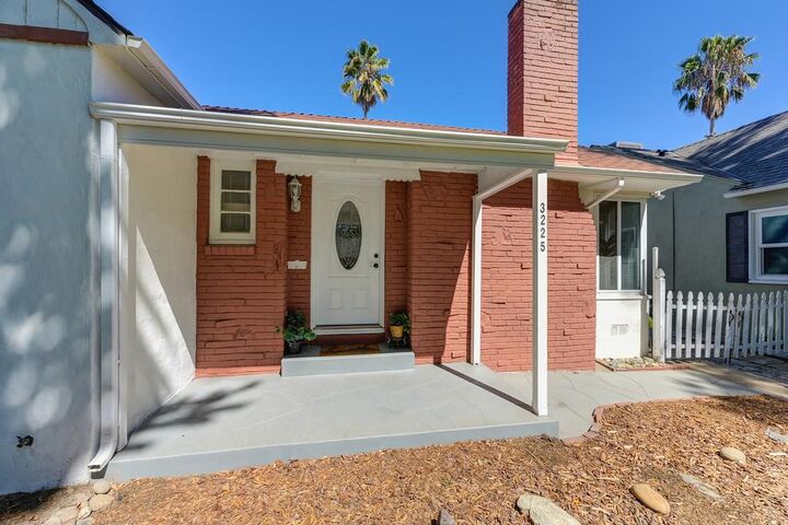 Property Photo:  3225 11th Avenue  CA 95817 