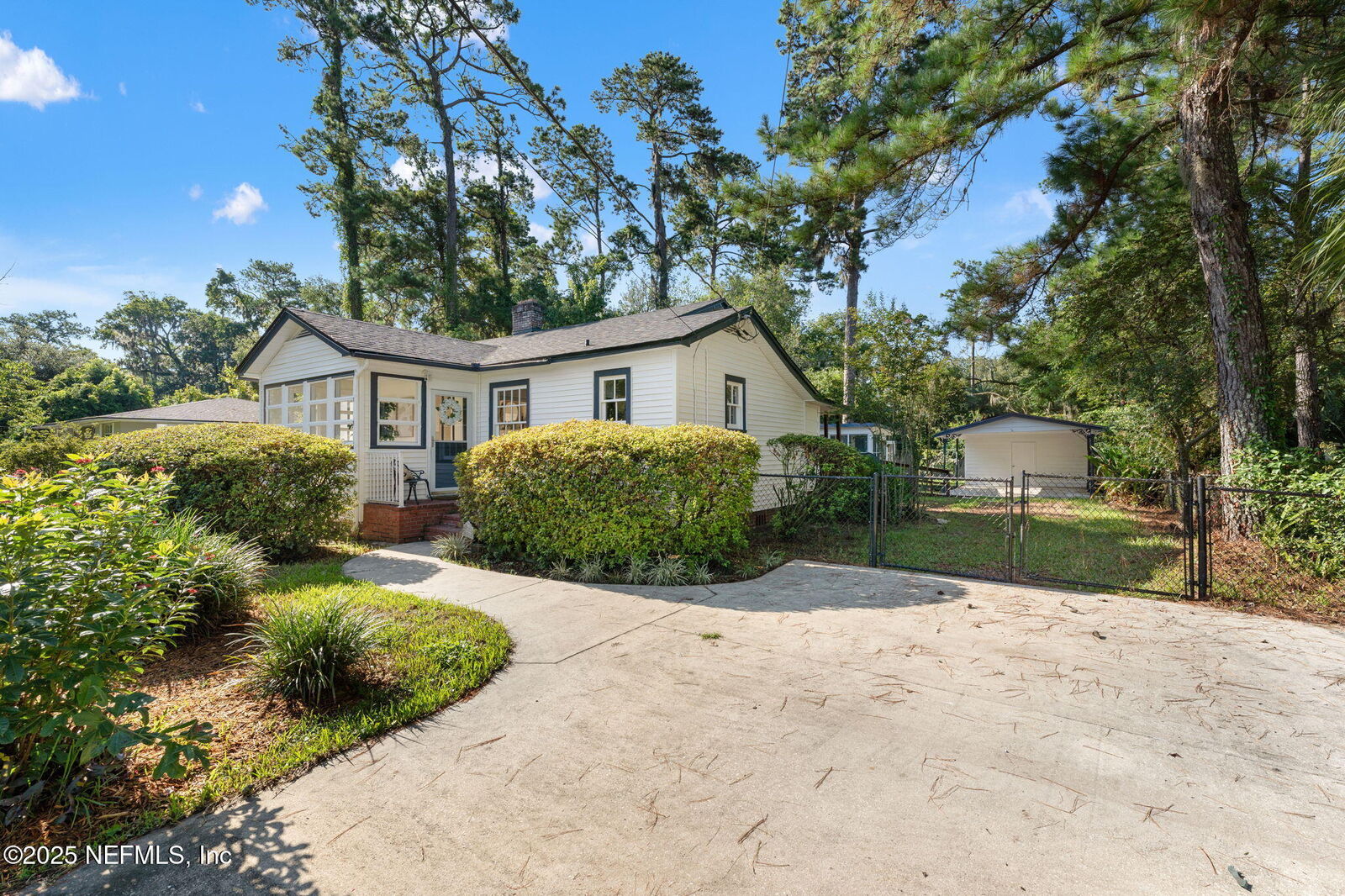 Property Photo:  4744 Glenwood Avenue  FL 32205 