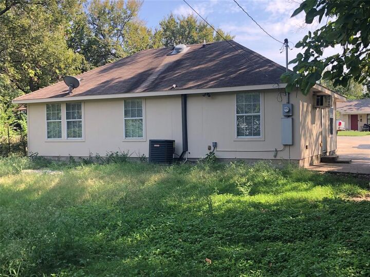 Property Photo: 2606 Laurel Street TX 75050