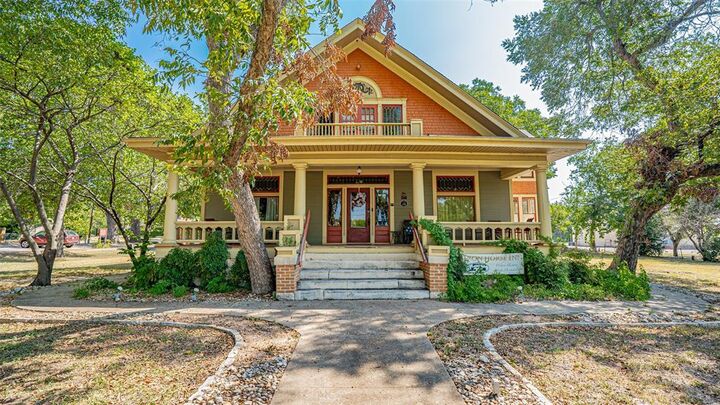 616 Thorp Spring Road  Granbury TX 76048 photo