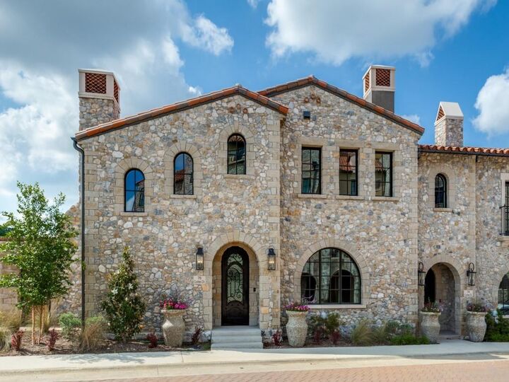 Property Photo: 76 Cortes Drive TX 76262