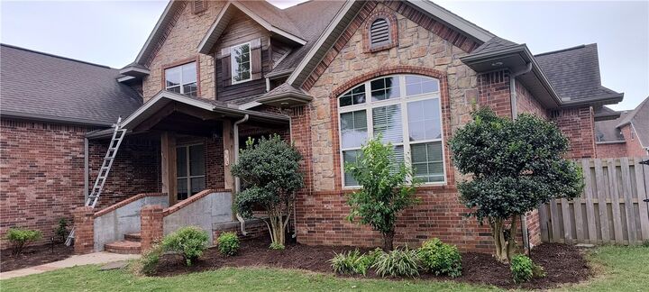 Property Photo: 6104 Laurel Hill Lane AR 72758