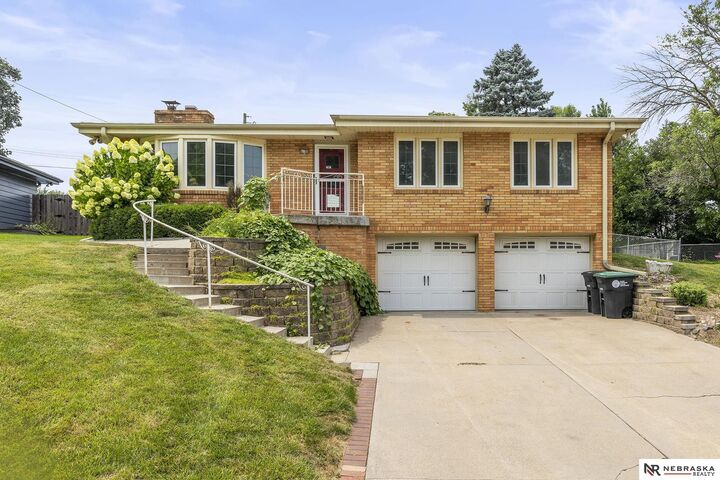 618 S 113th Avenue  Omaha NE 68154 photo
