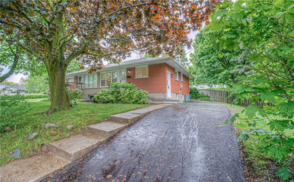 Property Photo:  76 Ravine Drive  ON N1R 2W8 