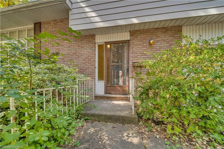 Property Photo:  395 Mossom Place  ON N2K 2G7 