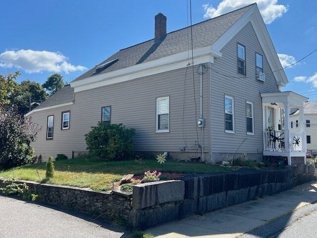 Property Photo:  36 Mount Pleasant Ave  MA 01453 