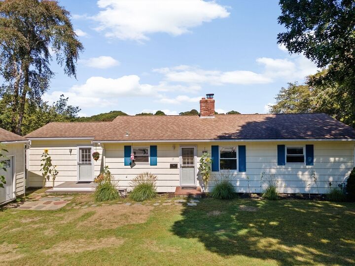 Property Photo:  15 Maple St  MA 02532 