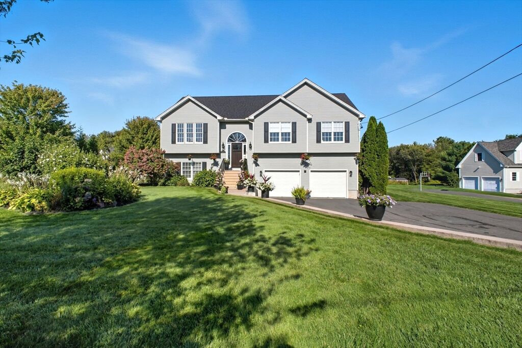 Property Photo:  82 Hillside Road  MA 01077 
