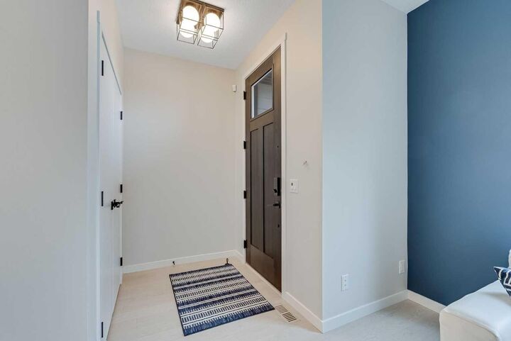 Property Photo:  709 Marine Drive SE  AB T3M 3A3