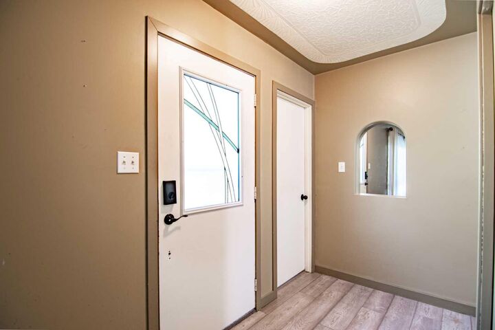 Property Photo:  31 Bettenson Street  AB T4R 1J5 