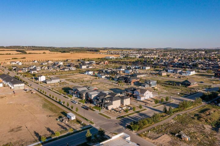 6 Tozer Lane  Red Deer AB T4P 0Z1 photo