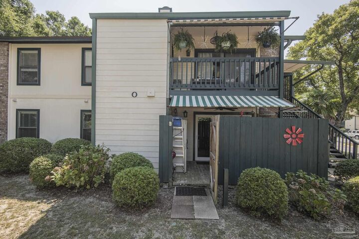 Property Photo:  2299 Scenic Hwy O-1  FL 32503 