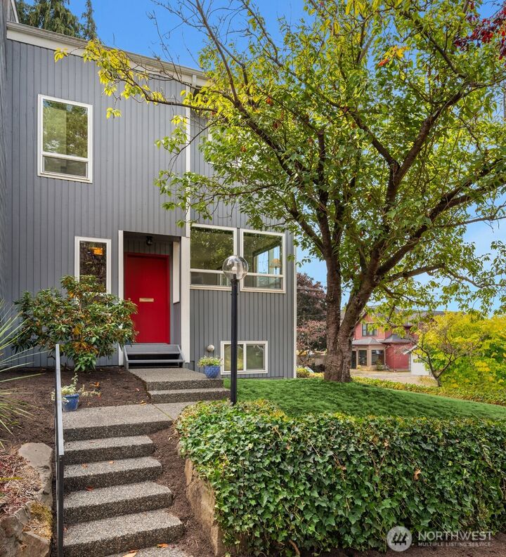 4424  4th Avenue NW 5  Seattle WA 98107 photo