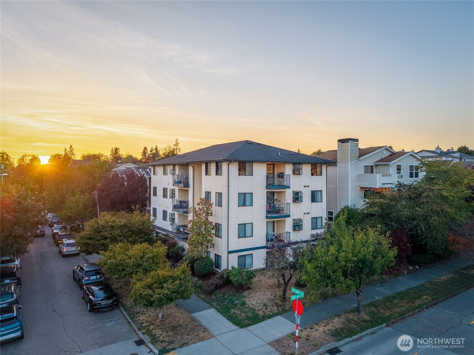 Property Photo: 1400 NW 60th Street 401 WA 98107