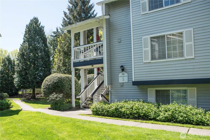 Property Photo: 7453 133rd Avenue SE M305 WA 98059