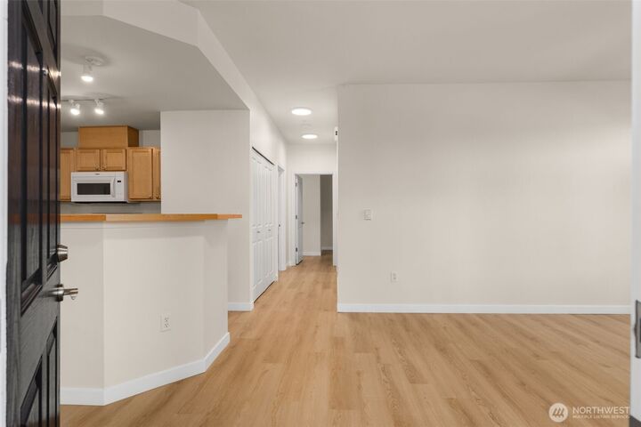 Property Photo:  6409  Hazel Lane  SE H  WA 98092 