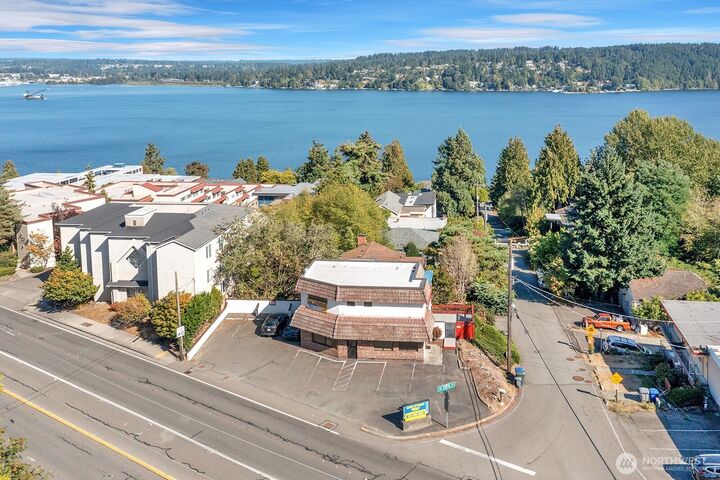 Property Photo:  15500  Bothell Way NE  WA 98155 