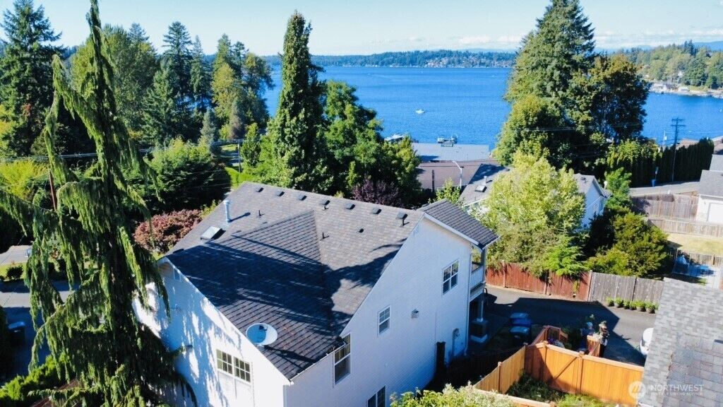 Property Photo:  1228  113th Avenue SE  WA 98258 