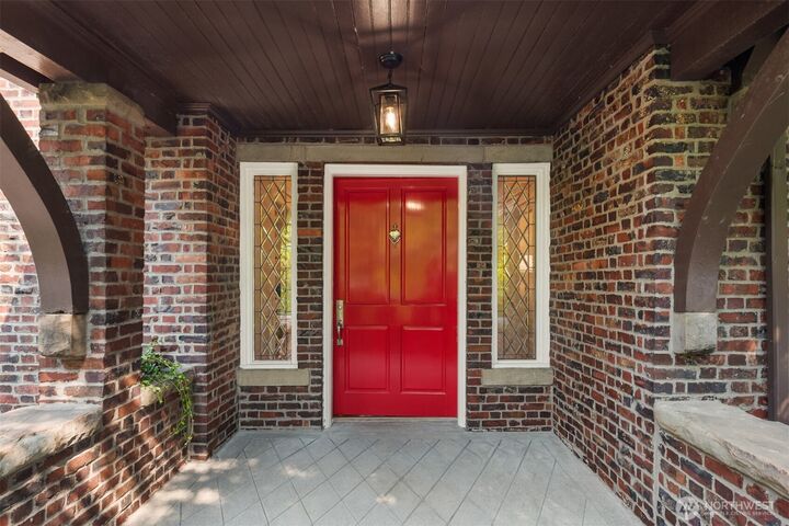 Property Photo:  718 E Aloha Street 10  WA 98102 