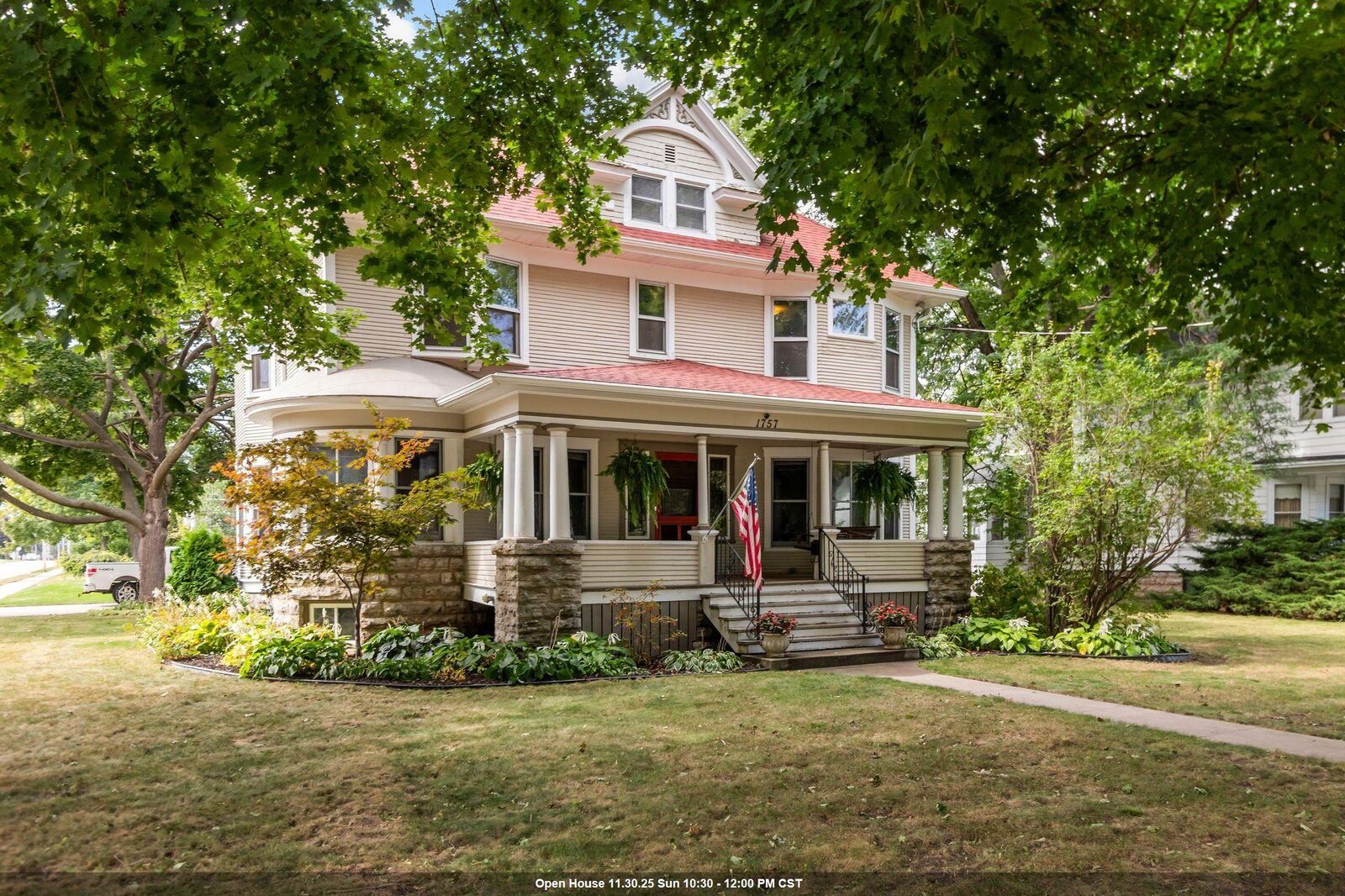 Property Photo:  1757 Doty Street  WI 54902-6947 