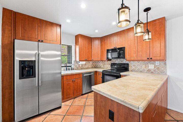 Property Photo:  7526 Courtyard Run E  FL 33433 