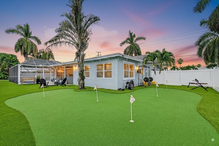 Property Photo:  2760 SW 11th Street  FL 33426 