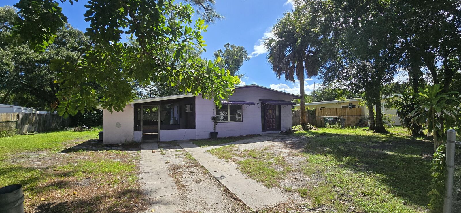 Property Photo: 208 N 40th Street FL 34947