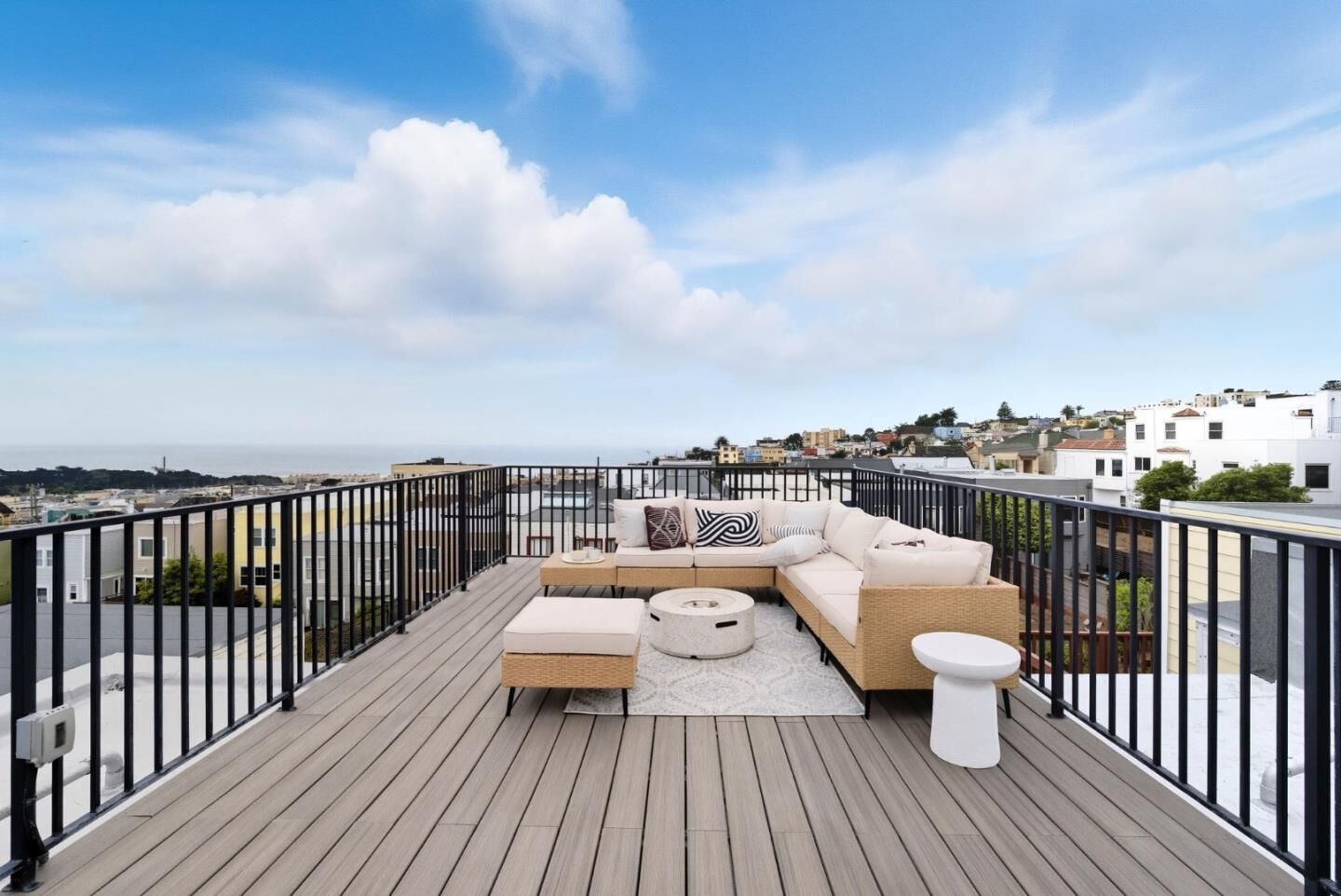 Property Photo: 651 41st Avenue CA 94121