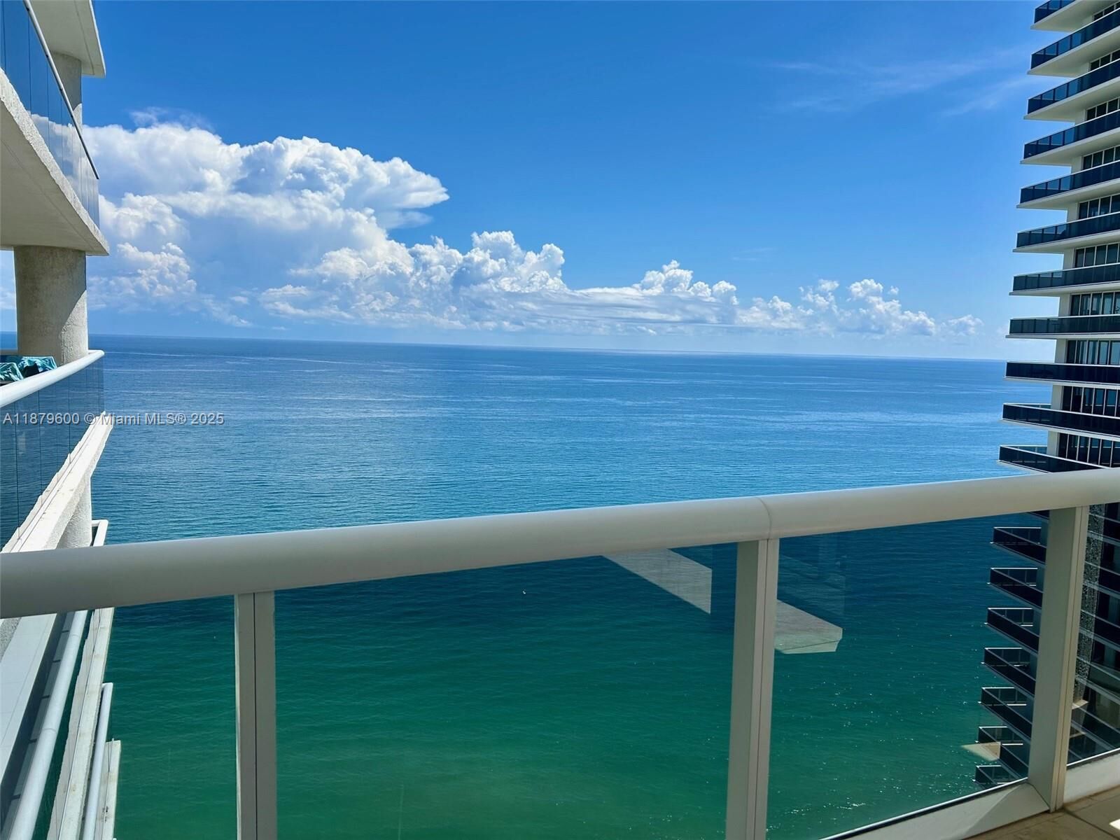 Property Photo:  1800 S Ocean Dr 4005  FL 33009 
