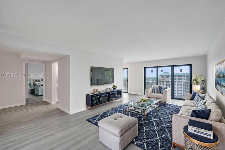 Property Photo:  1201 S Ocean Dr 2509S  FL 33019 
