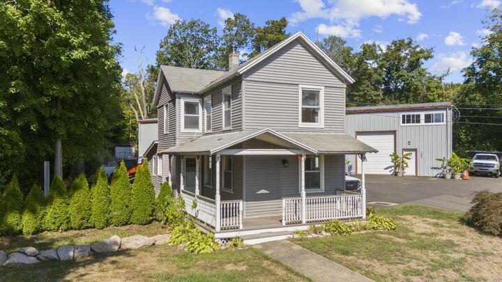 Property Photo: 132 North Chestnut Street CT 06405