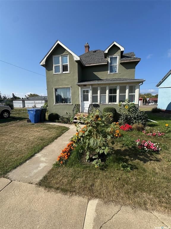 1481 101st Street  North Battleford SK S9A 1A1 photo