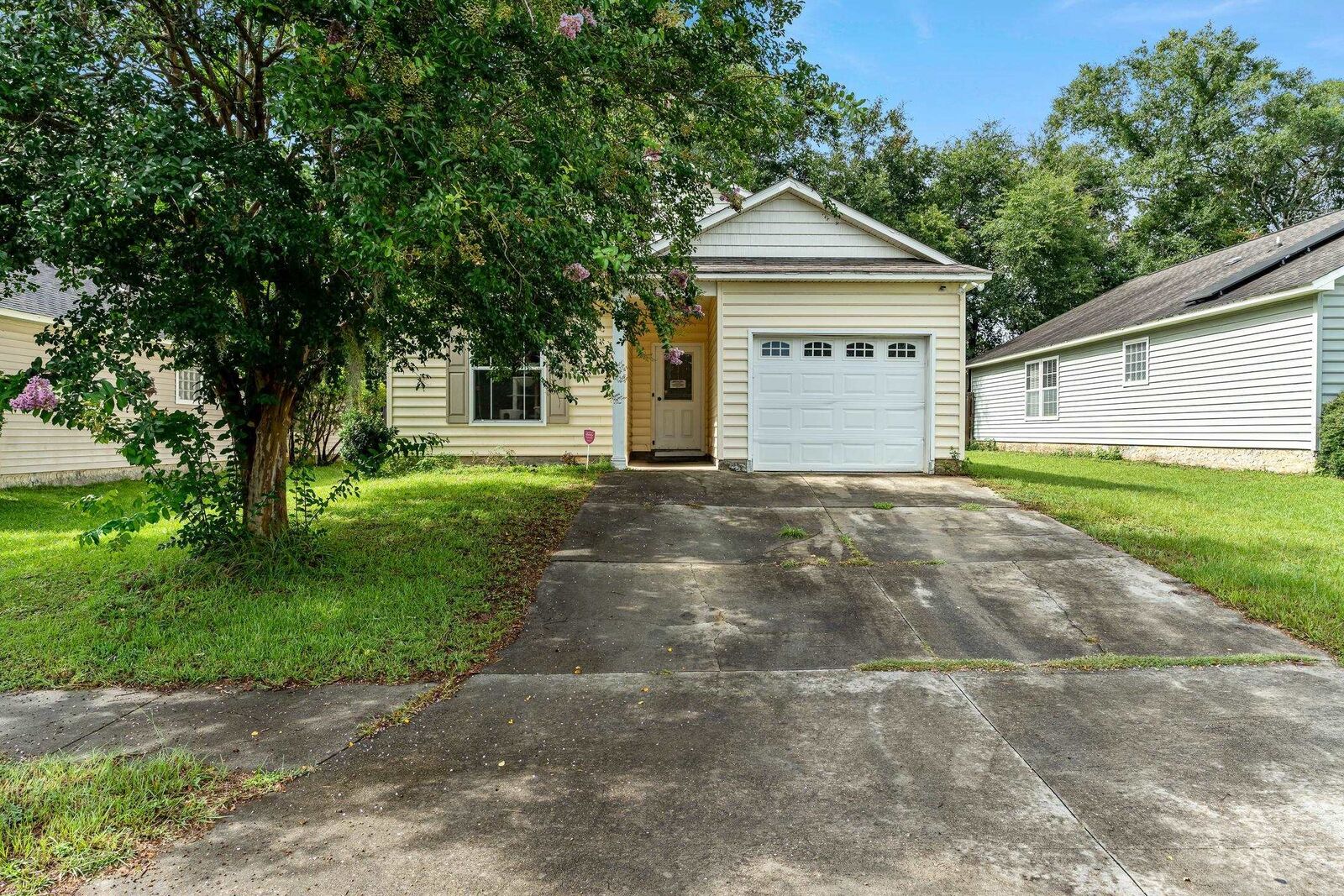 Property Photo: 762 Brooke Manor Drive FL 32311