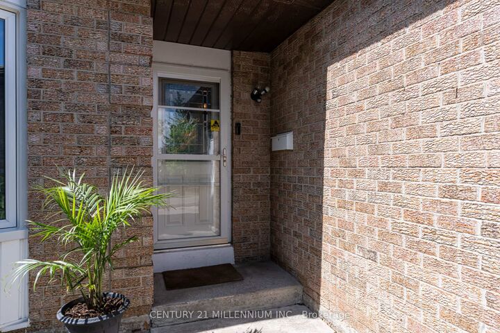 Property Photo:  56 Nuttall Street  ON L6S 4V4 