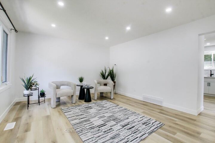 Photo de la propriété:  59 Augusta Crescent  ON N6E 2C9 