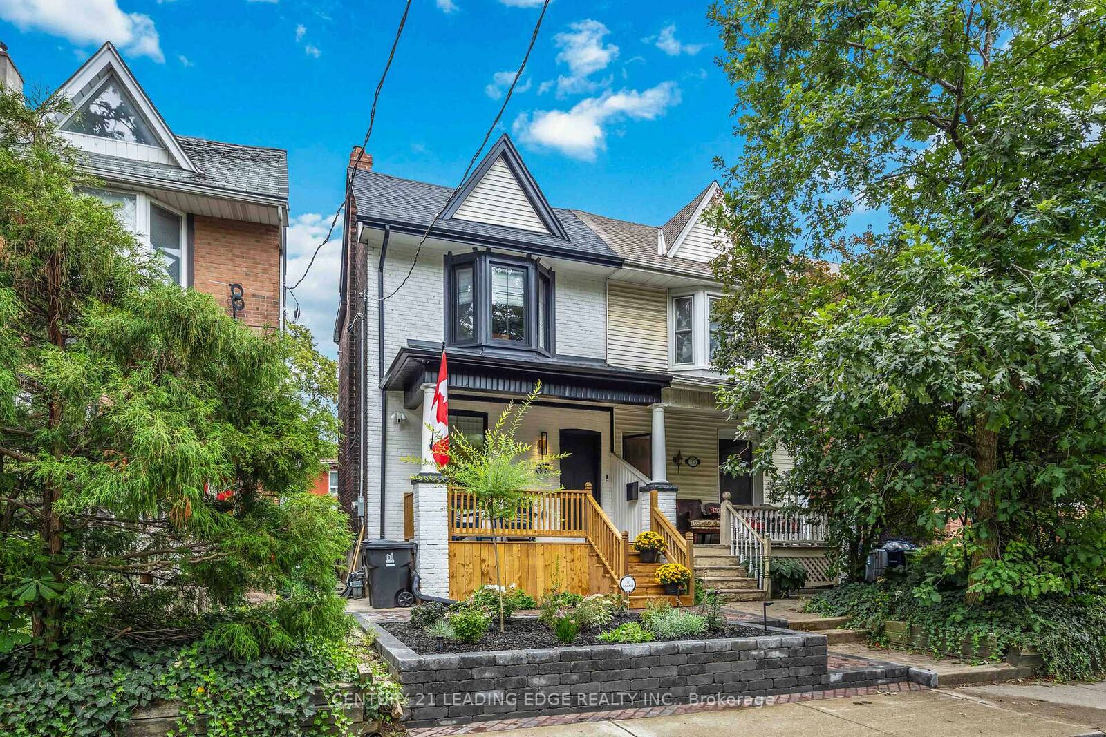 Property Photo:  37 Bertmount Avenue  ON M4M 2X8 