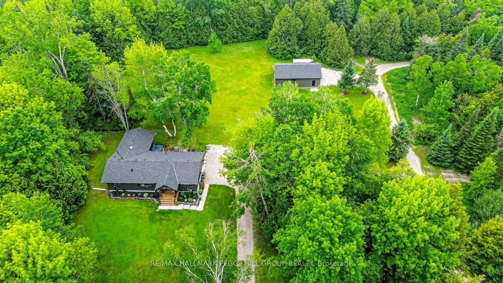 Property Photo: 2764 Fairgrounds Road ON L3V 0Y2