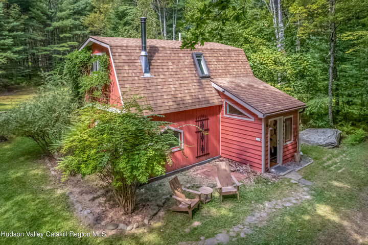 Property Photo:  101 Lackawack Hill  NY 12458 