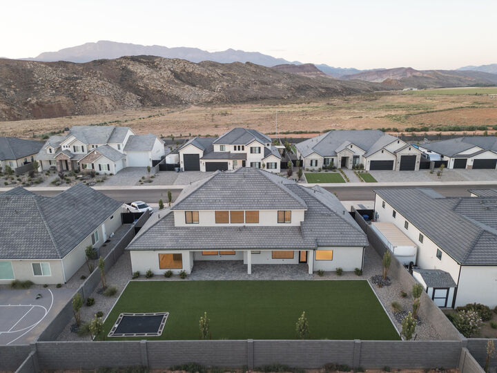 Property Photo:  5291 W 1930 S  UT 84737 