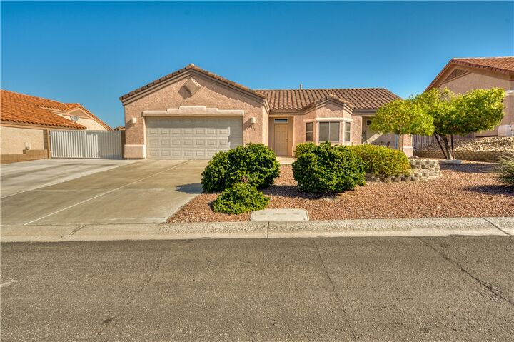 Property Photo:  2341 Half Moon Way  AZ 86442 