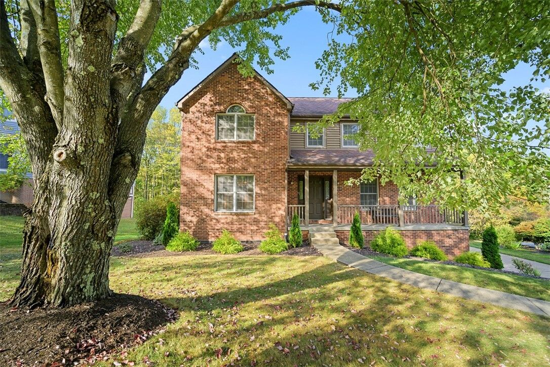 Property Photo:  2379 Delo Dr  PA 15044 