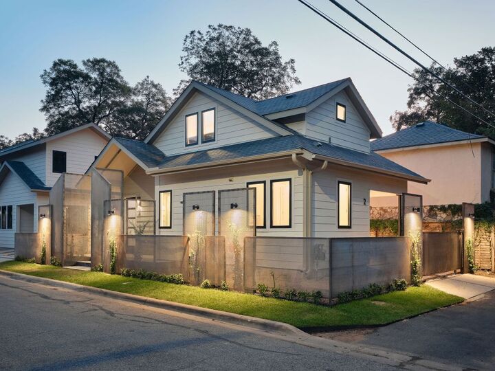 1401 E 3rd Street 2  Austin TX 78702 photo