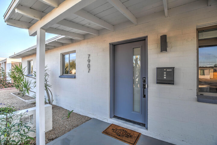 Property Photo: 7907 E Latham Street AZ 85257