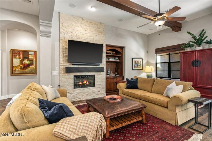 Property Photo:  20704 N 90th Place 1004  AZ 85255