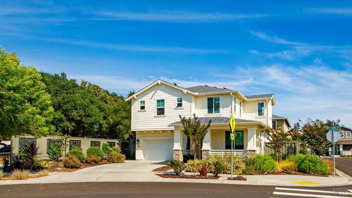 Property Photo: 1640 Periwinkle Street CA 95403
